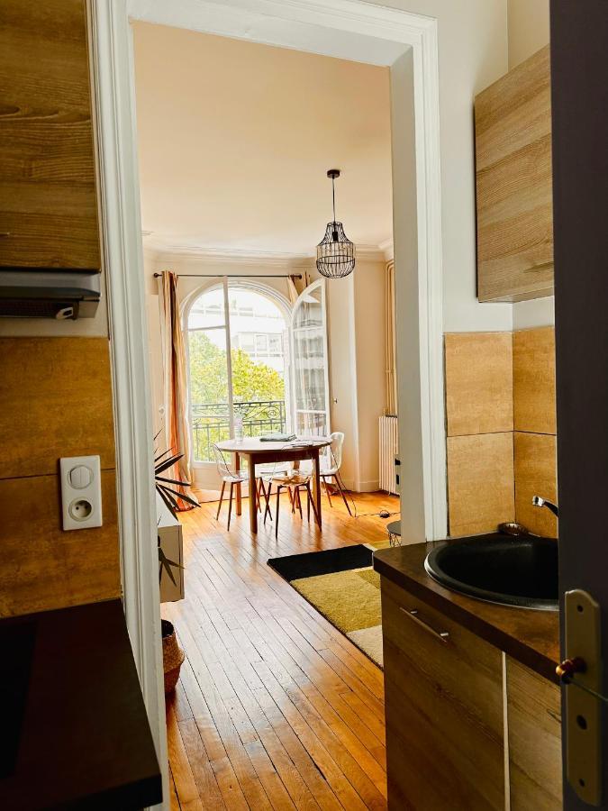 Cosy Appartement Avec Vue Tour Eiffel باريس المظهر الخارجي الصورة