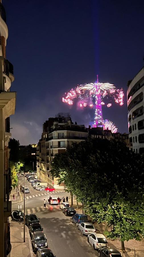 Cosy Appartement Avec Vue Tour Eiffel باريس المظهر الخارجي الصورة