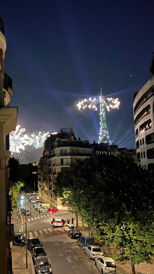 Cosy Appartement Avec Vue Tour Eiffel باريس المظهر الخارجي الصورة